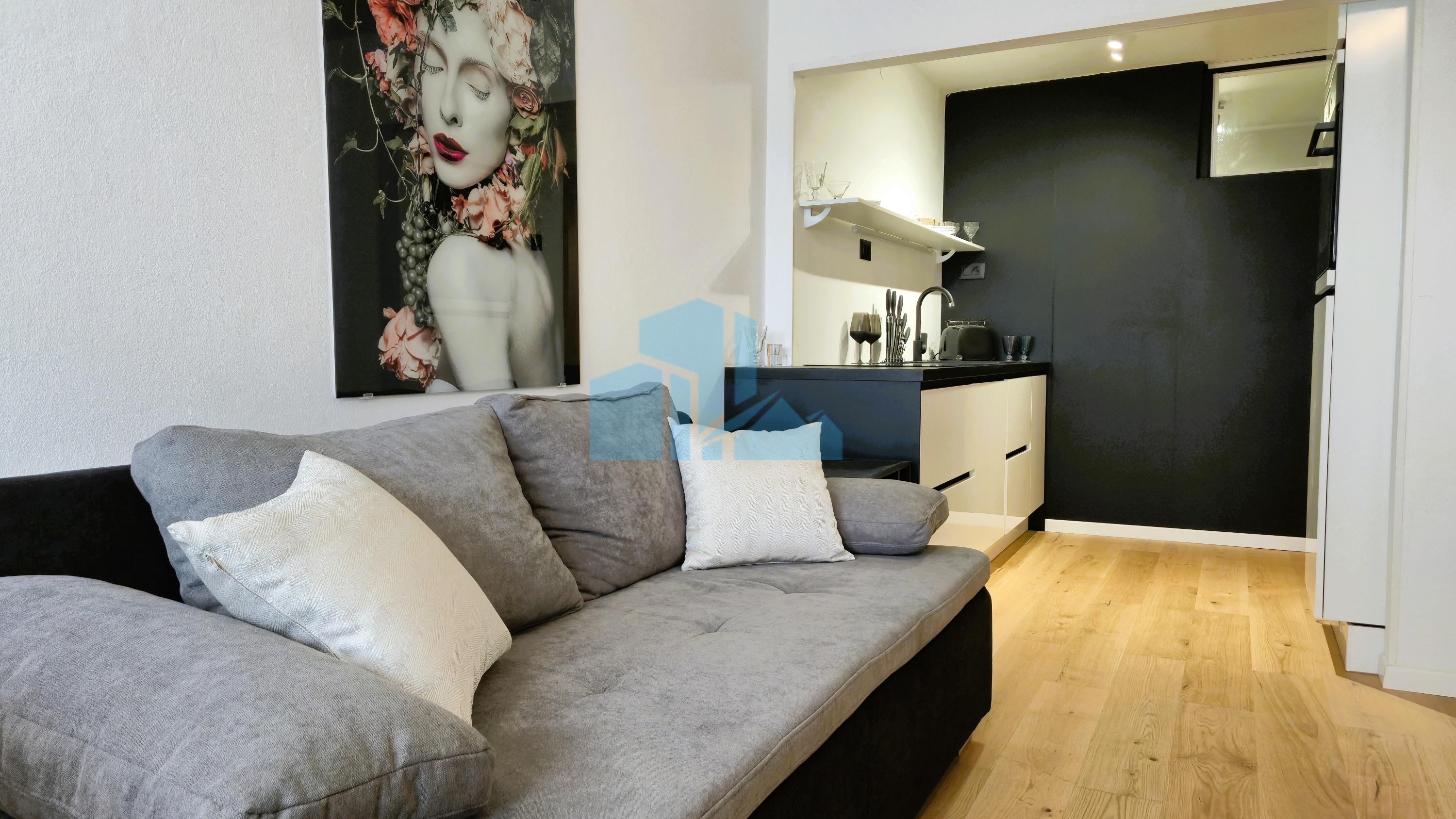 Šibenik – Baldekin - Kompletno renoviran i opremljen stan 42 m²