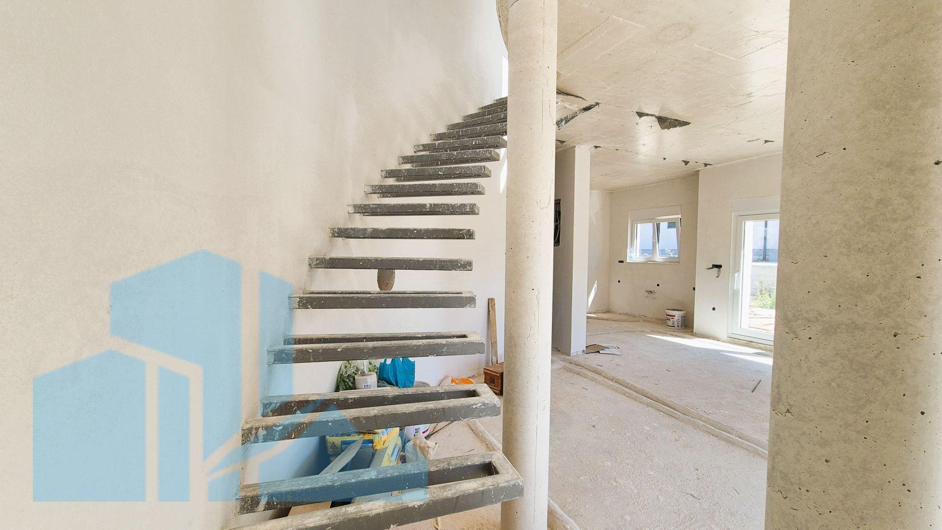 Haus: Vodice 176 m² – Luxus Neubau mit Pool und moderner Architektur
